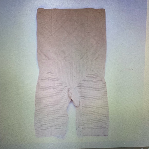 Slimming Shapewear - Picture 3 of 5